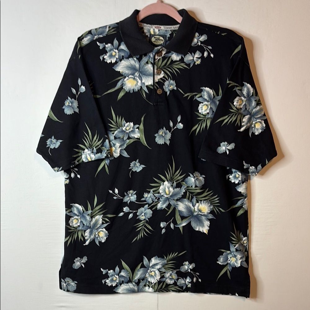 Tommy Bahama Vintage polo style aloha shirt 100% cotton multi colored size M.